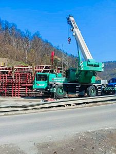 Pronájem autojeřábů s obsluhou